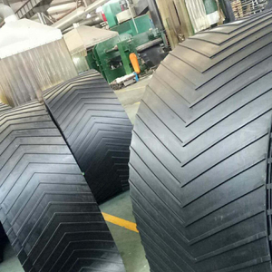 Chevron Patterned Rubber Conveyor Belt 